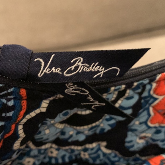 Vera Bradley Cargo Sling “Marrakesh” EUC - Picture 5 of 5